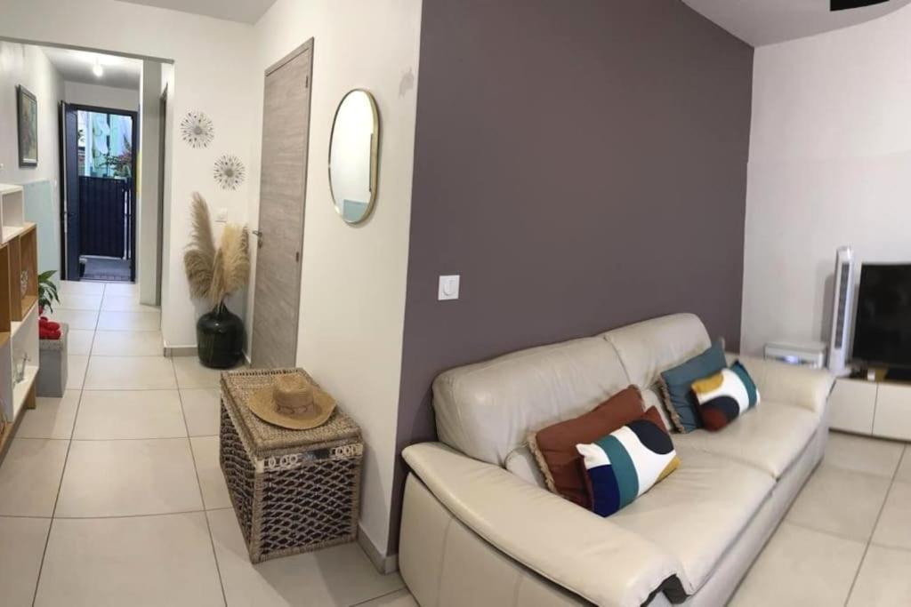 Le 136 Belle Vue Apartment เลอโกซิเยร์ ภายนอก รูปภาพ