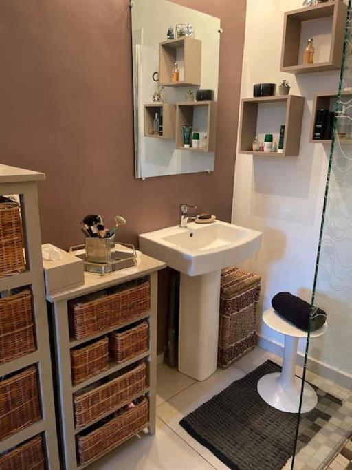 Le 136 Belle Vue Apartment เลอโกซิเยร์ ภายนอก รูปภาพ